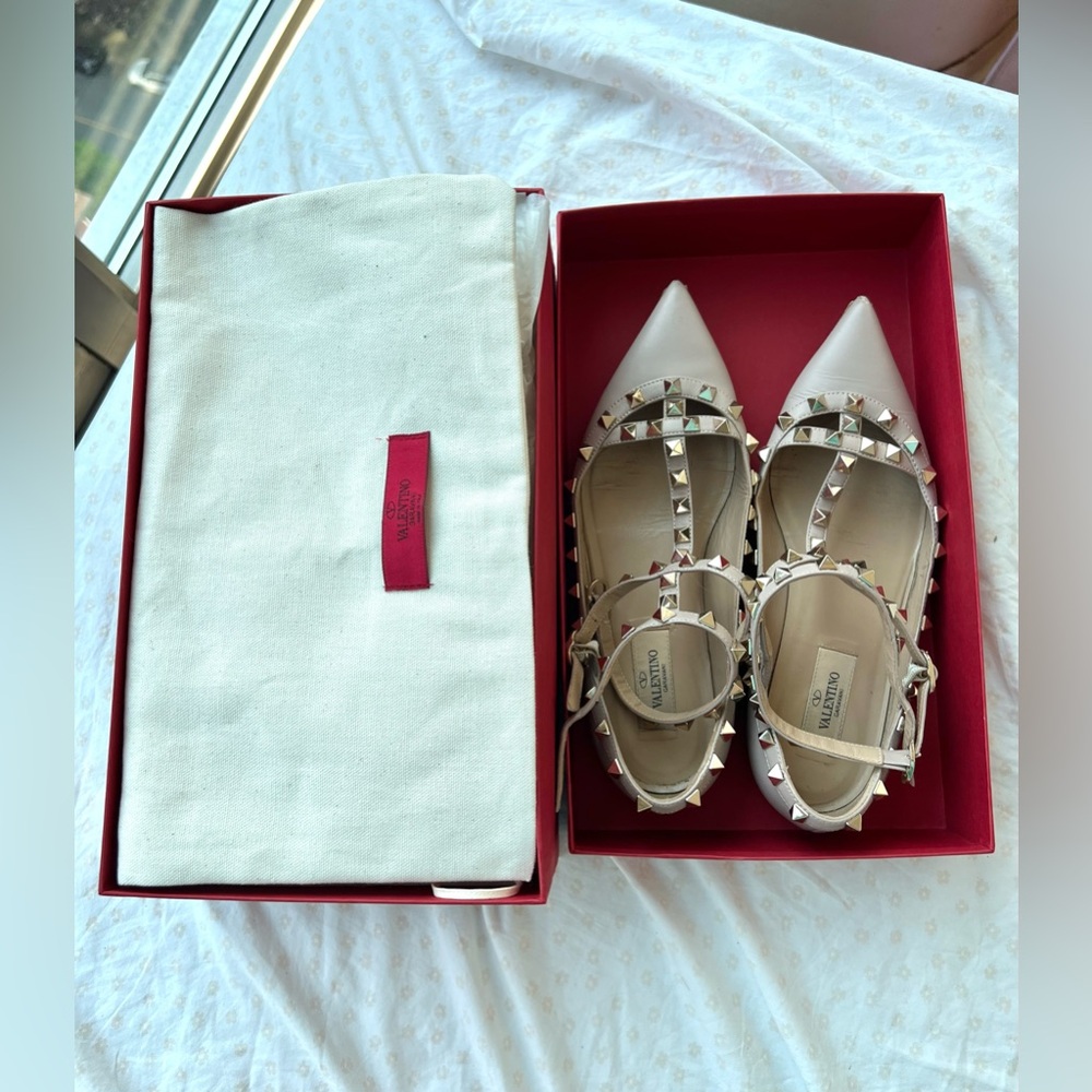 Valentino Garavani Patent Rockstud Ballet Flat - Size 37